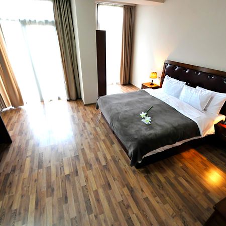 Rogalux Blue Hotel Tbiliszi Kültér fotó