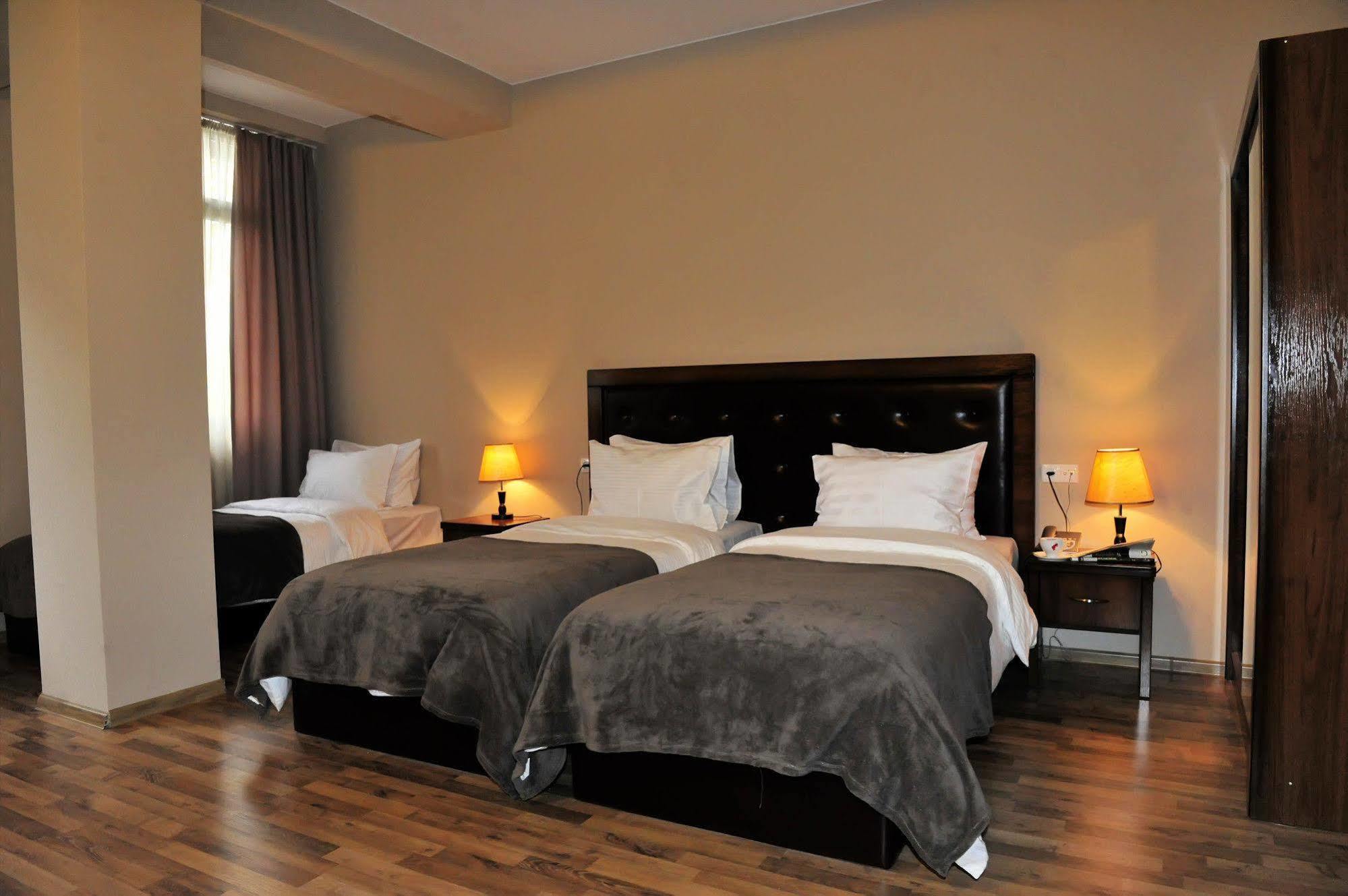 Rogalux Blue Hotel Tbiliszi Kültér fotó
