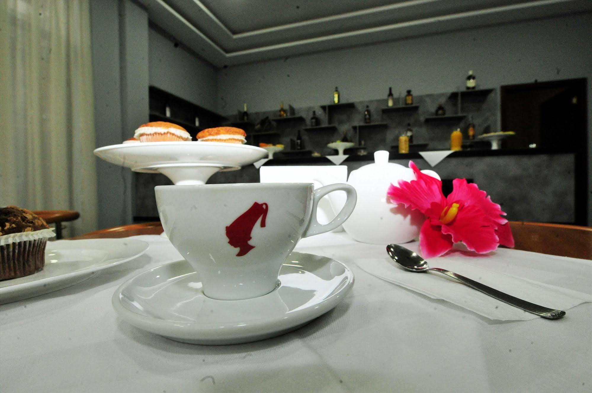 Rogalux Blue Hotel Tbiliszi Kültér fotó